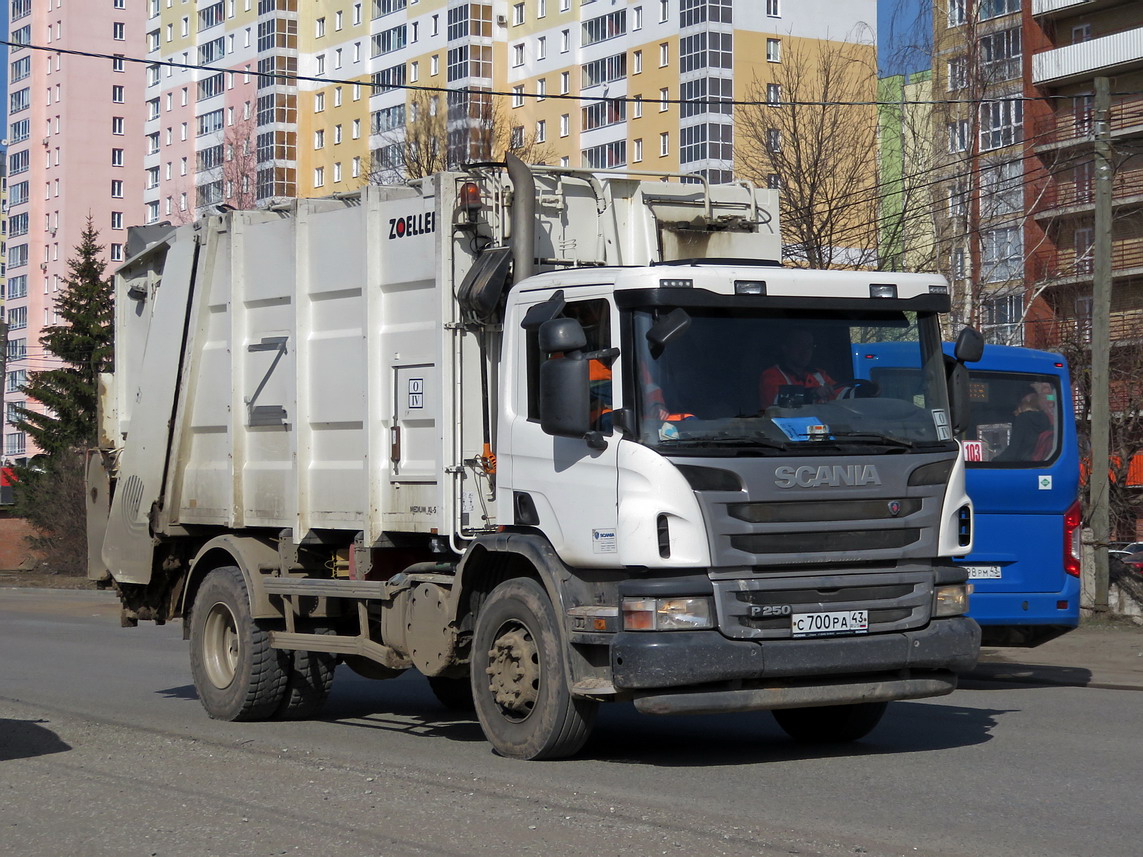 Кировская область, № С 700 РА 43 — Scania ('2011) P250