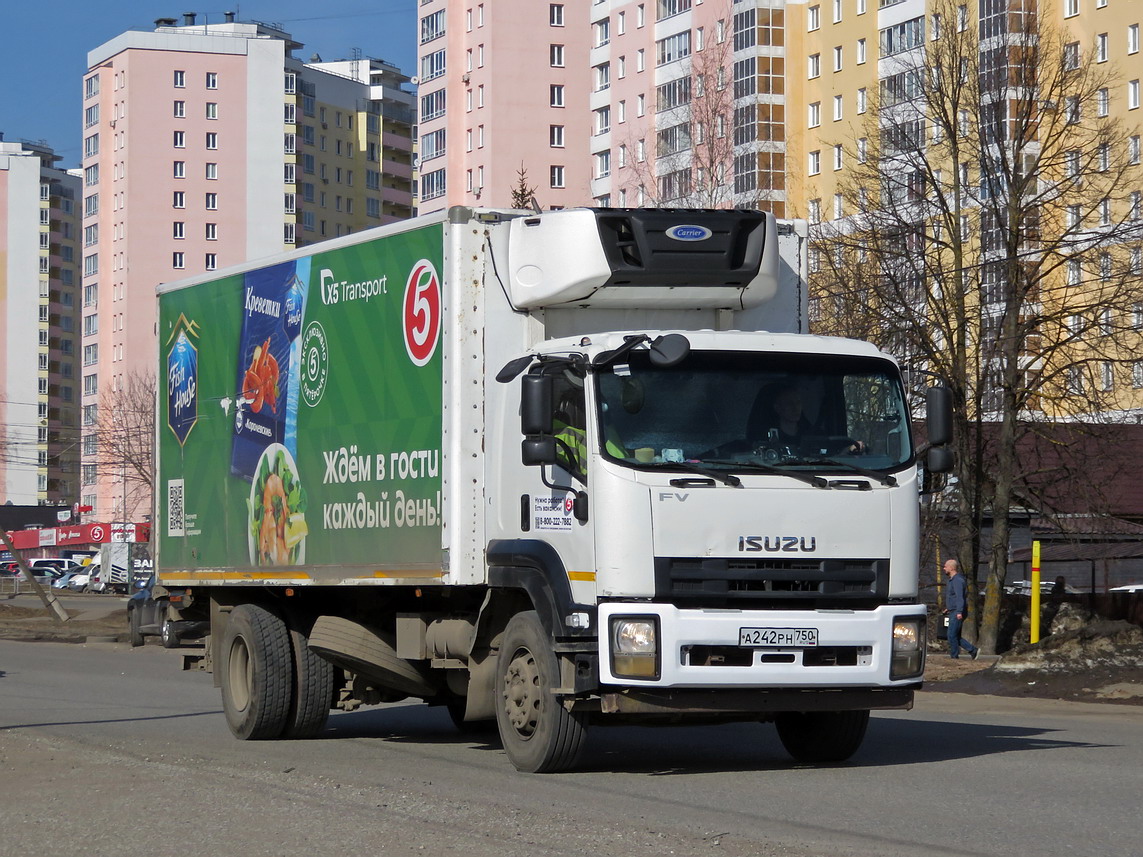 Московская область, № А 242 РН 750 — Isuzu Forward 18.0 [Z7X]