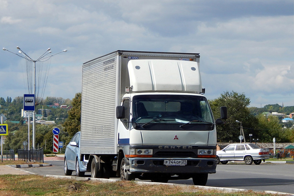 Белгородская область, № Р 744 ОР 31 — Mitsubishi Fuso Canter