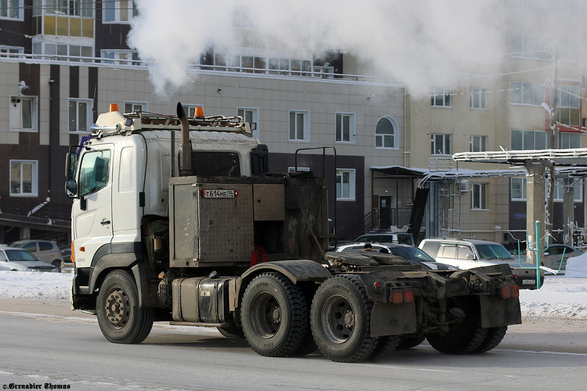 Саха (Якутия), № Т 614 МЕ 14 — Hino 700