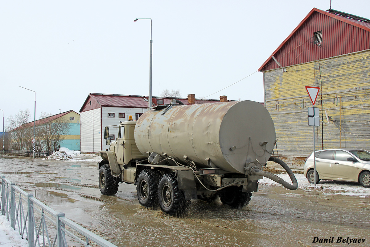 Ненецкий автономный округ, № А 825 СВ 83 — Урал-4320-30