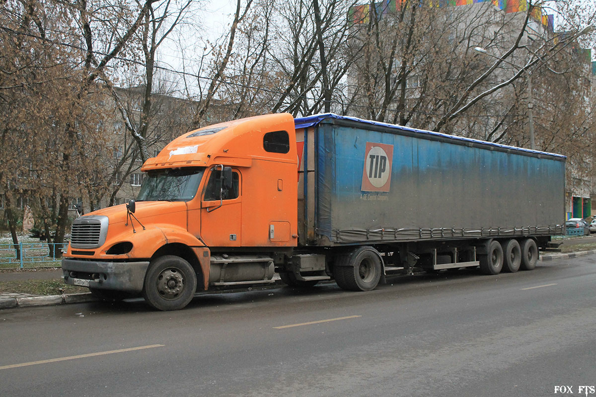 Тульская область, № Р 127 ОК 71 — Freightliner Columbia