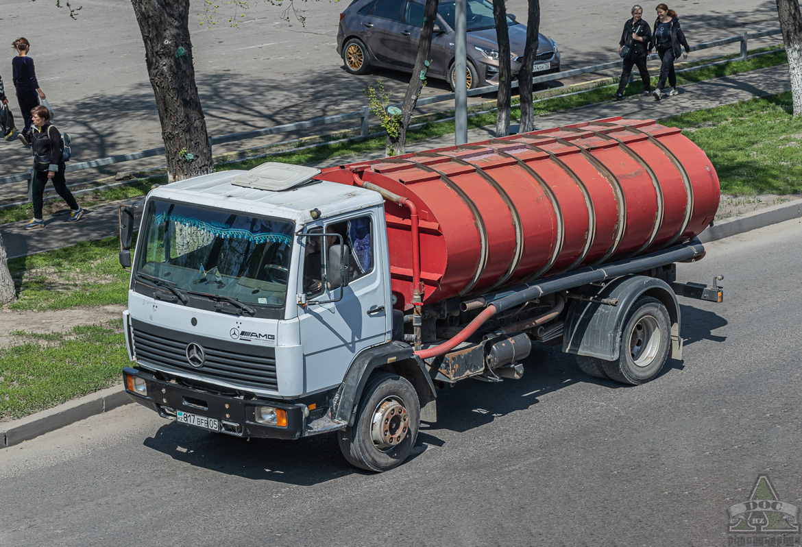 Алматинская область, № 817 BFB 05 — Mercedes-Benz LK 1317