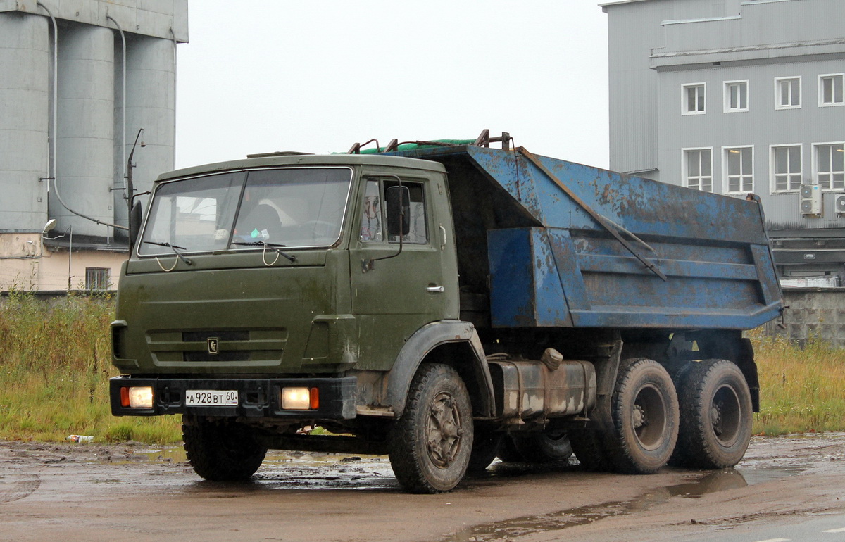 Псковская область, № А 928 ВТ 60 — КамАЗ-5511