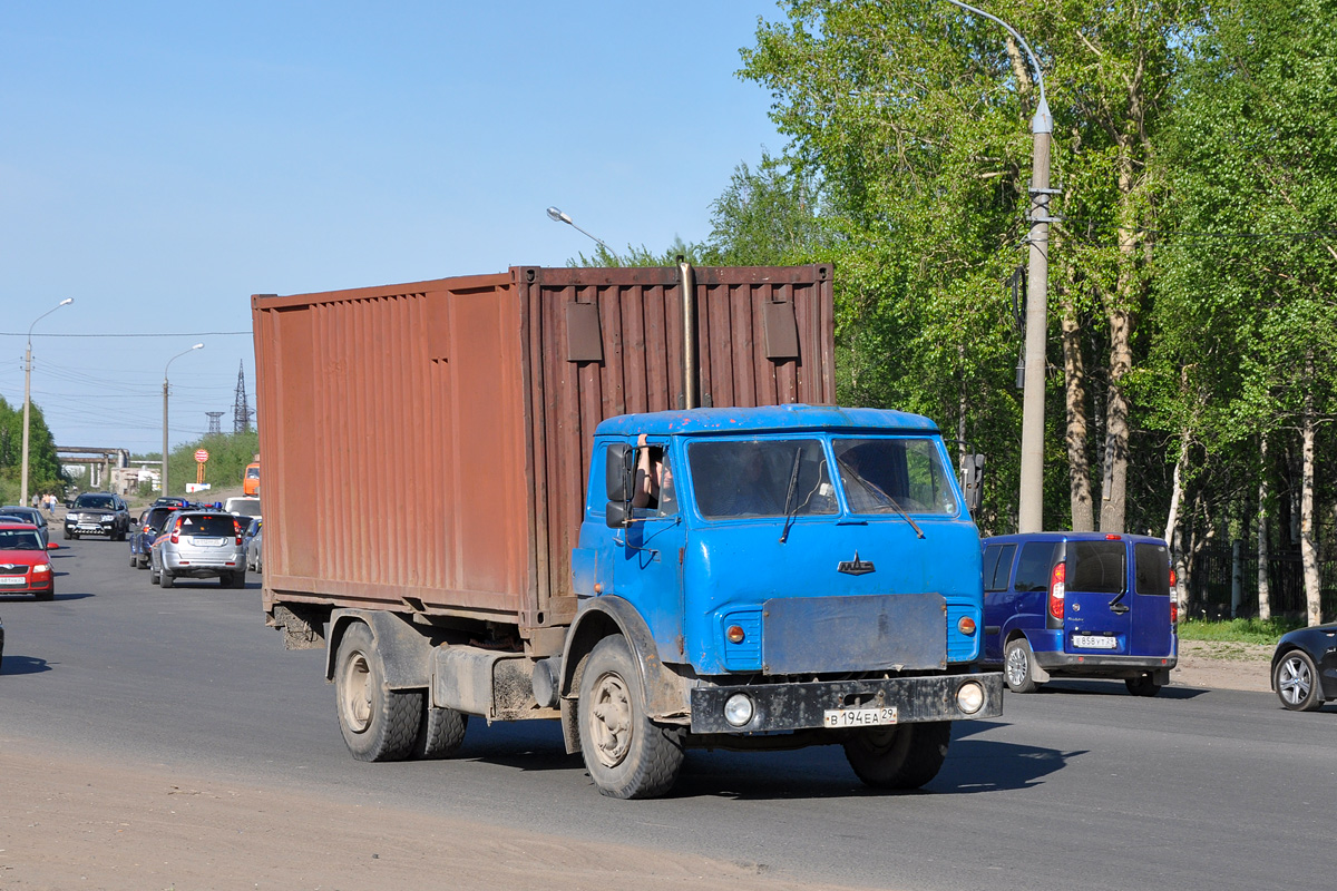 Архангельская область, № В 194 ЕА 29 — МАЗ-5334