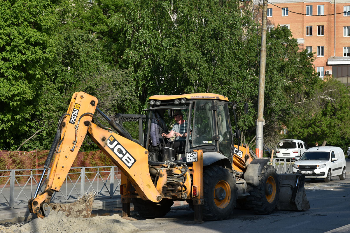 Тюменская область, № 7257 ТУ 72 — JCB 3CX