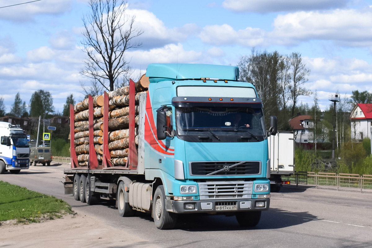 Тверская область, № Р 817 КК 69 — Volvo ('1993) FH12.420