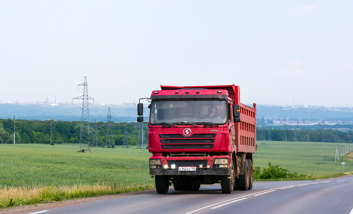 Башкортостан, № Н 142 УЕ 102 — Shaanxi Shacman F3000 SX325x