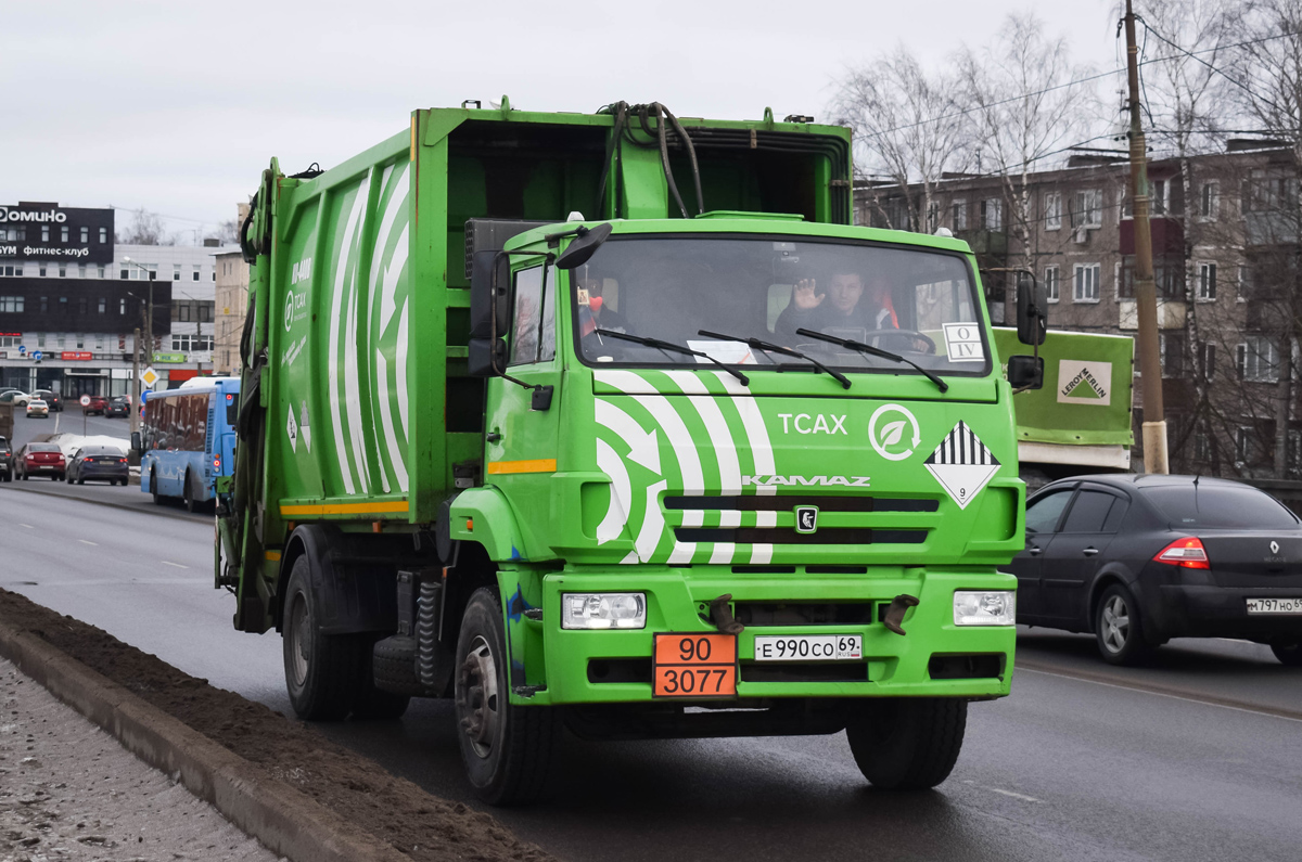 Тверская область, № Е 990 СО 69 — КамАЗ-53605-A5