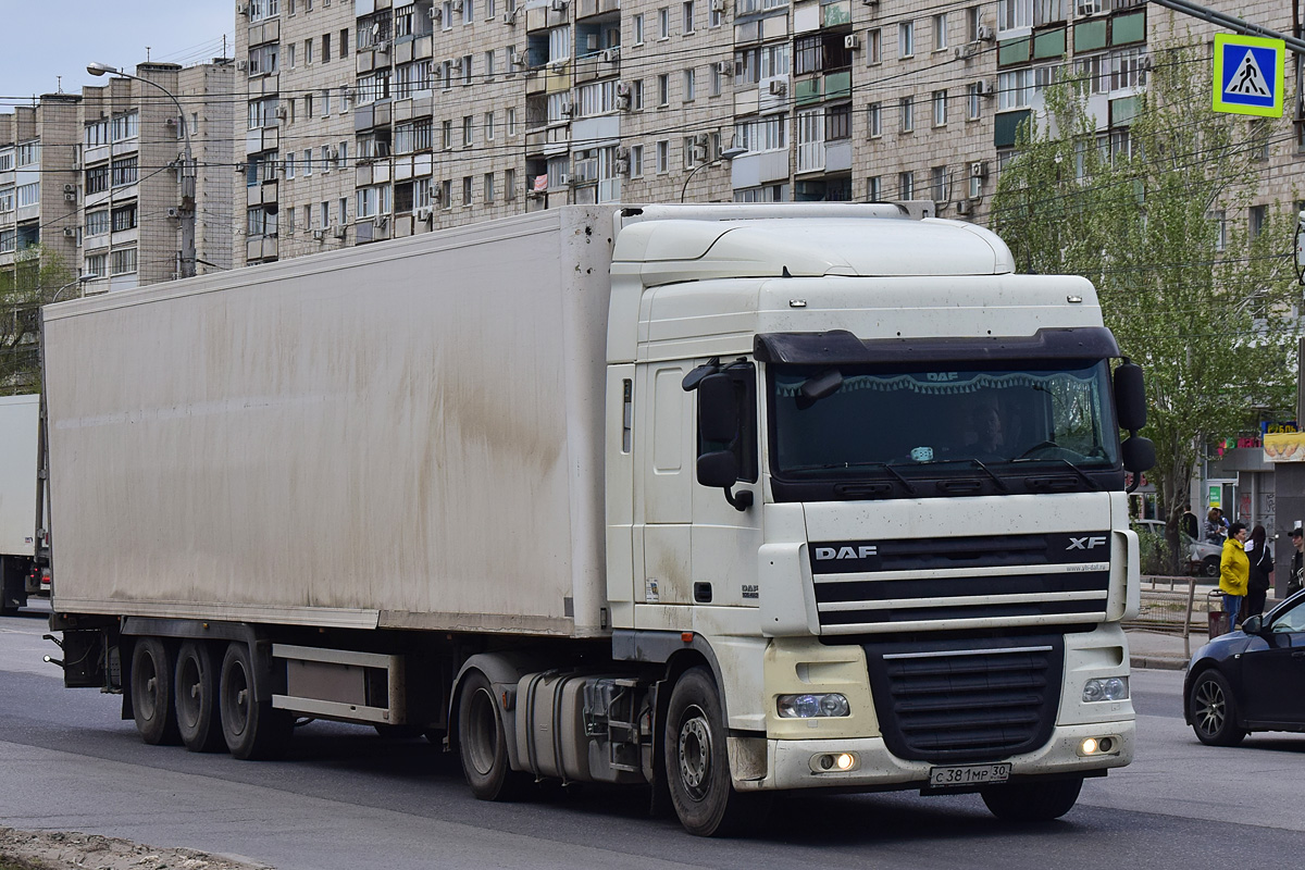 Астраханская область, № С 381 МР 30 — DAF XF105 FT