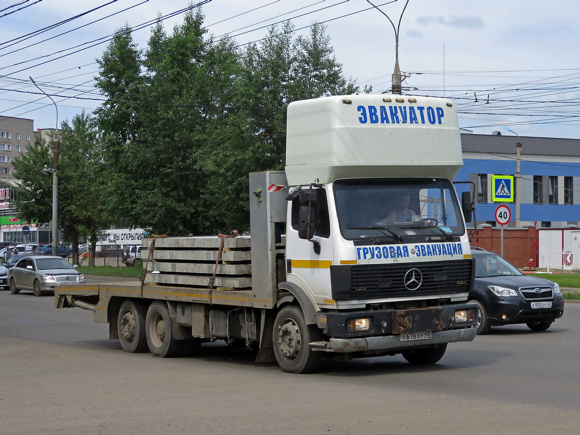 Кировская область, № У 676 ХУ 43 — Mercedes-Benz SK (общ. мод.)