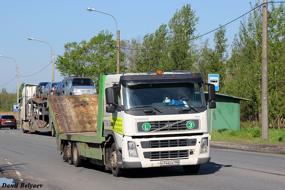 Санкт-Петербург, № О 744 СК 198 — Volvo ('2002) FM12.380