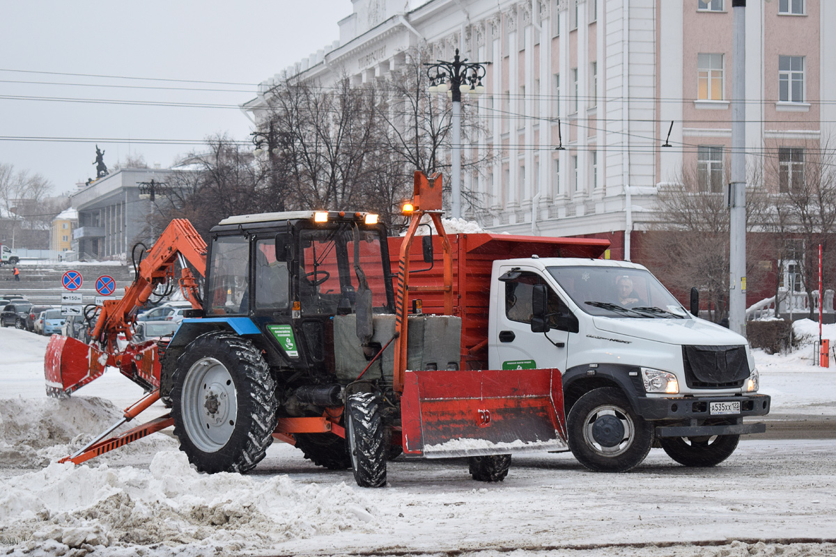 Алтайский край, № 4056 АР 22 — Беларус-82.1