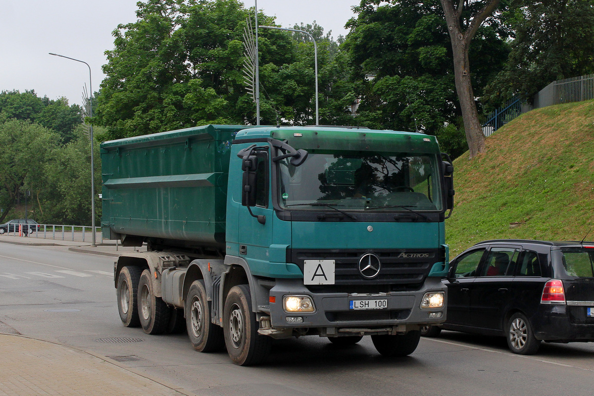 Литва, № LSH 100 — Mercedes-Benz Actros ('2003)