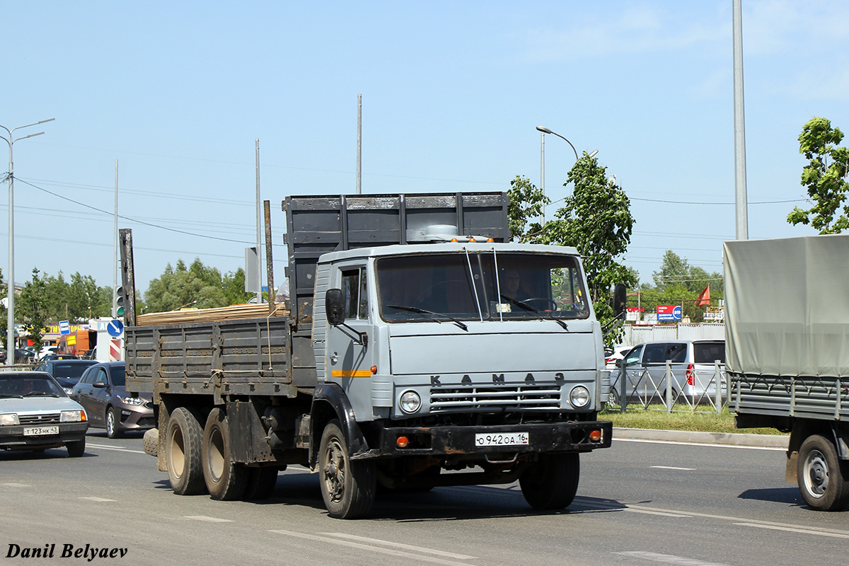 Татарстан, № О 942 ОА 16 — КамАЗ-53202