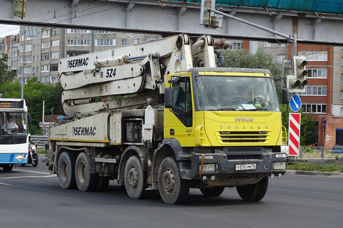 Ярославская область, № Т 070 УМ 76 — IVECO Trakker ('2004)