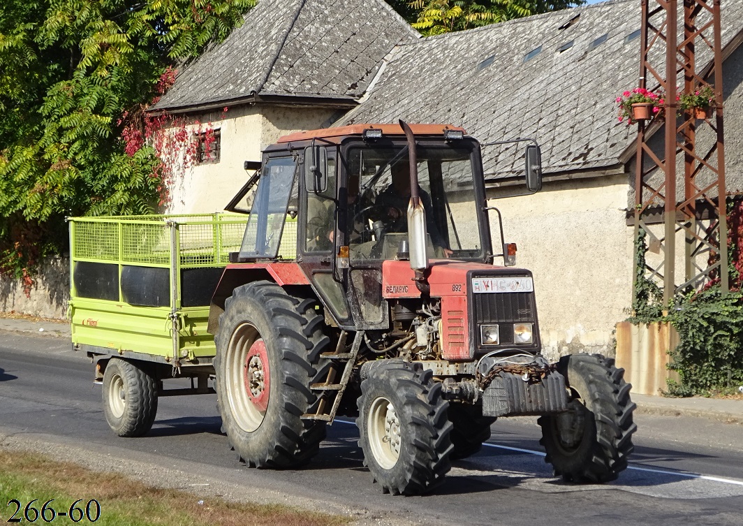 Венгрия, № YHC-840 — Беларус-892; Венгрия — Сбор винограда в Венгрии