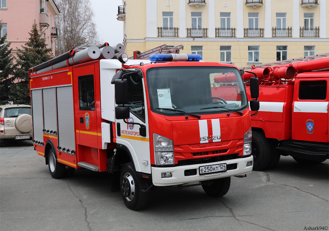 Красноярский край, № Е 250 НТ 124 — Isuzu NРS75 [Z7X]; Красноярский край — Выставка пожарной техники в честь 70-летия ФГКУ "Специальное Управление ФПС № 2 МЧС России"