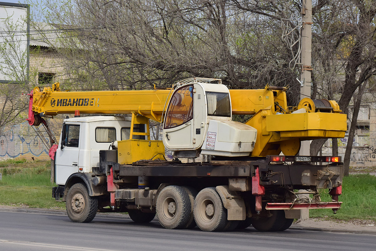 Волгоградская область, № А 964 ЕТ 134 — МАЗ-6303A3