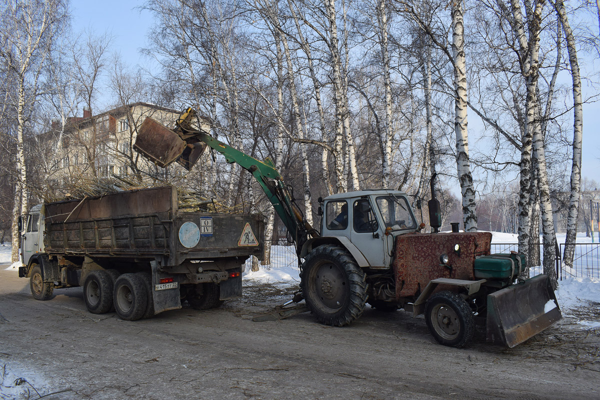 Алтайский край, № У 415 ТТ 22 — КамАЗ-5320; Алтайский край, № 5116 МТ 22 — ЮМЗ-6АЛ/АМ