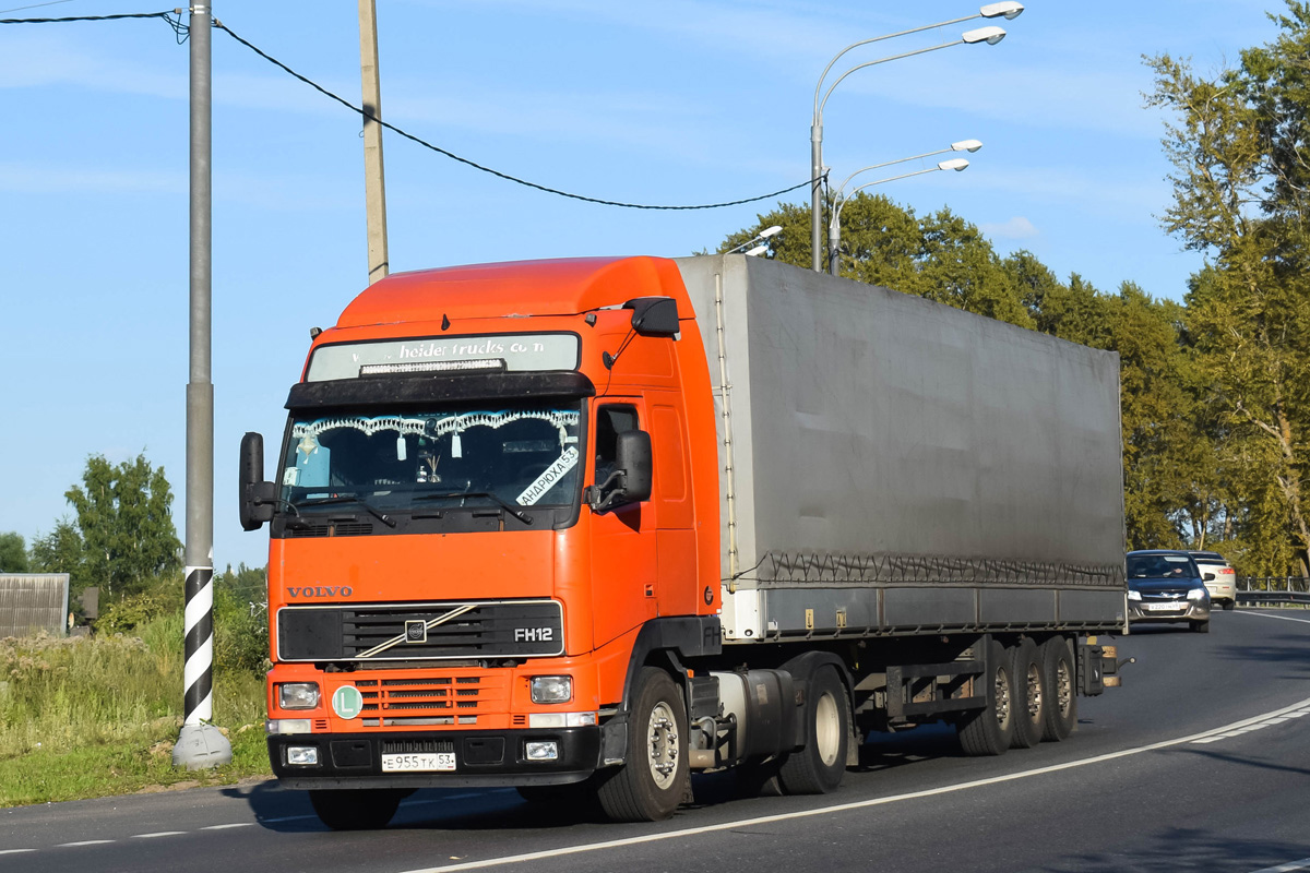 Новгородская область, № Е 955 ТК 53 — Volvo ('1993) FH12.420