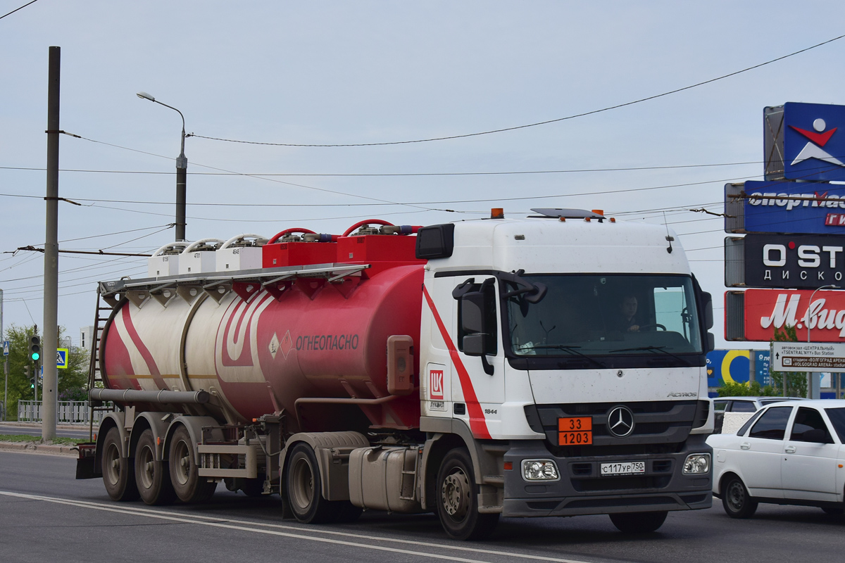 Волгоградская область, № С 117 УР 750 — Mercedes-Benz Actros '09 1844 [Z9M]