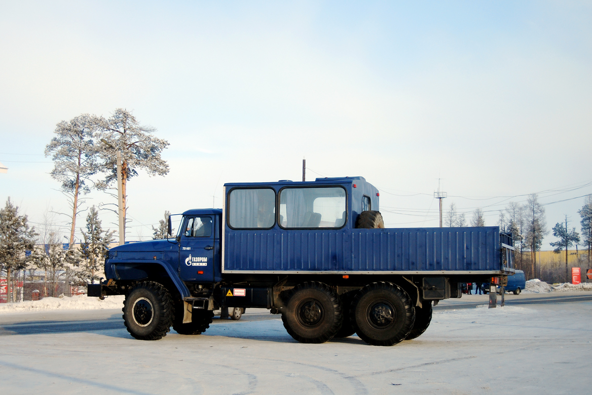 Ямало-Ненецкий автоном.округ, № 1461 — Урал-325512