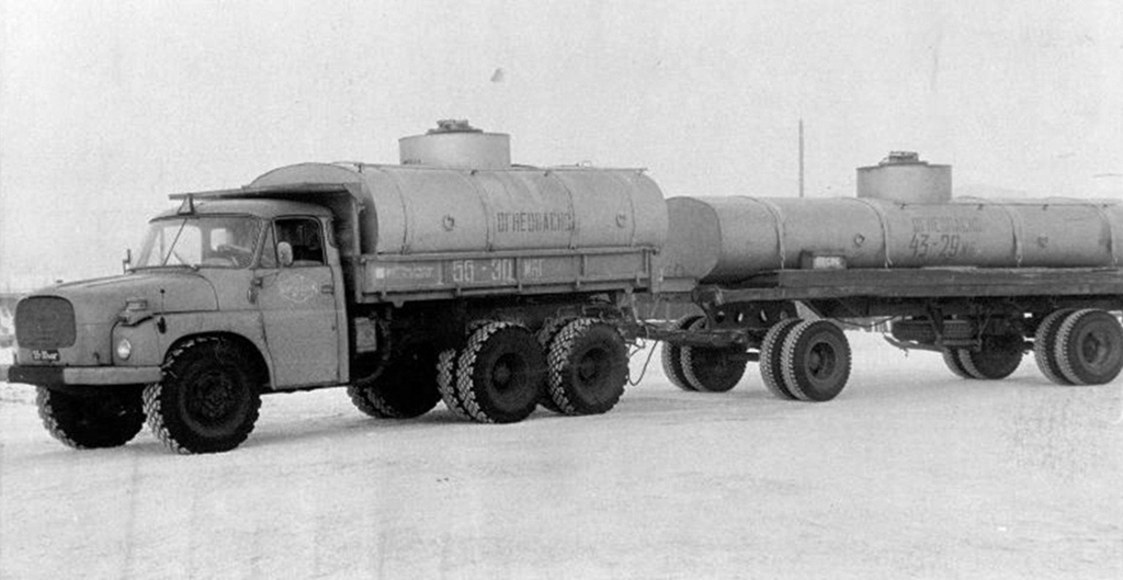 Магаданская область, № 56-30 МАГ — Tatra 148 S3; Магаданская область — Исторические фотографии (Автомобили)