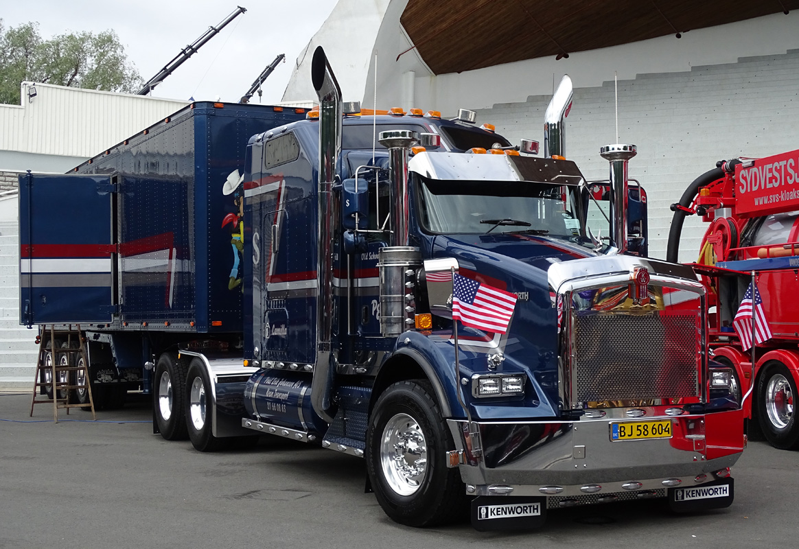 Дания, № BJ 58 604 — Kenworth T800; Эстония — Tallinn Truck Show 2023