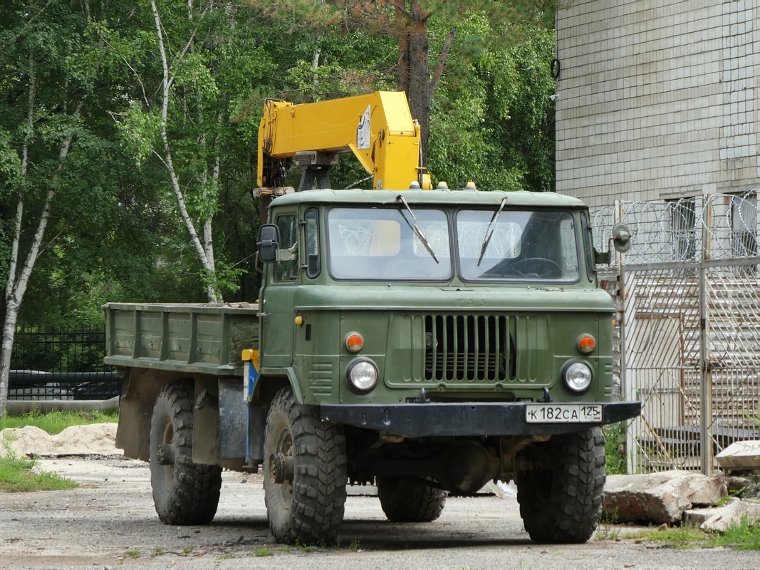 Приморский край, № К 182 СА 125 — ГАЗ-66-11