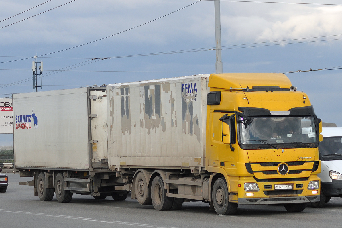 Москва, № Т 028 ТУ 197 — Mercedes-Benz Actros ('2009) 2544