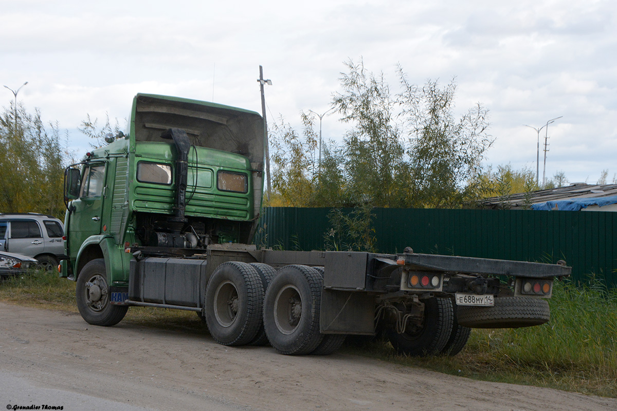 Саха (Якутия), № Е 688 МУ 14 — КамАЗ-53212