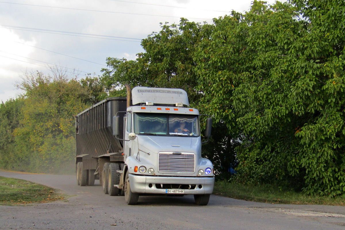 Полтавская область, № ВІ 4871 НК — Freightliner Century Class