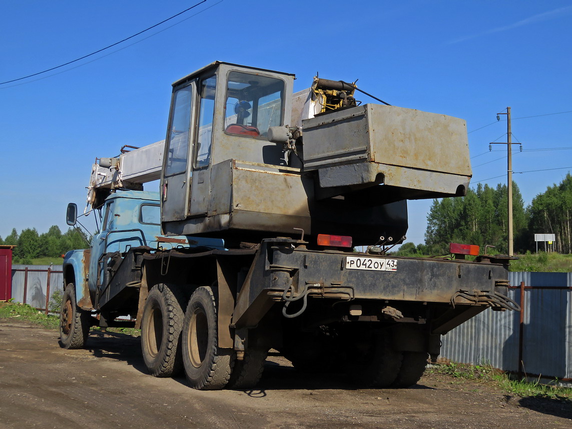 Кировская область, № Р 042 ОУ 43 — ЗИЛ-133ГЯ