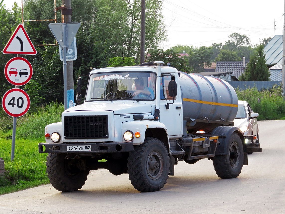 Нижегородская область, № А 244 УК 152 — ГАЗ-33081 «Садко»