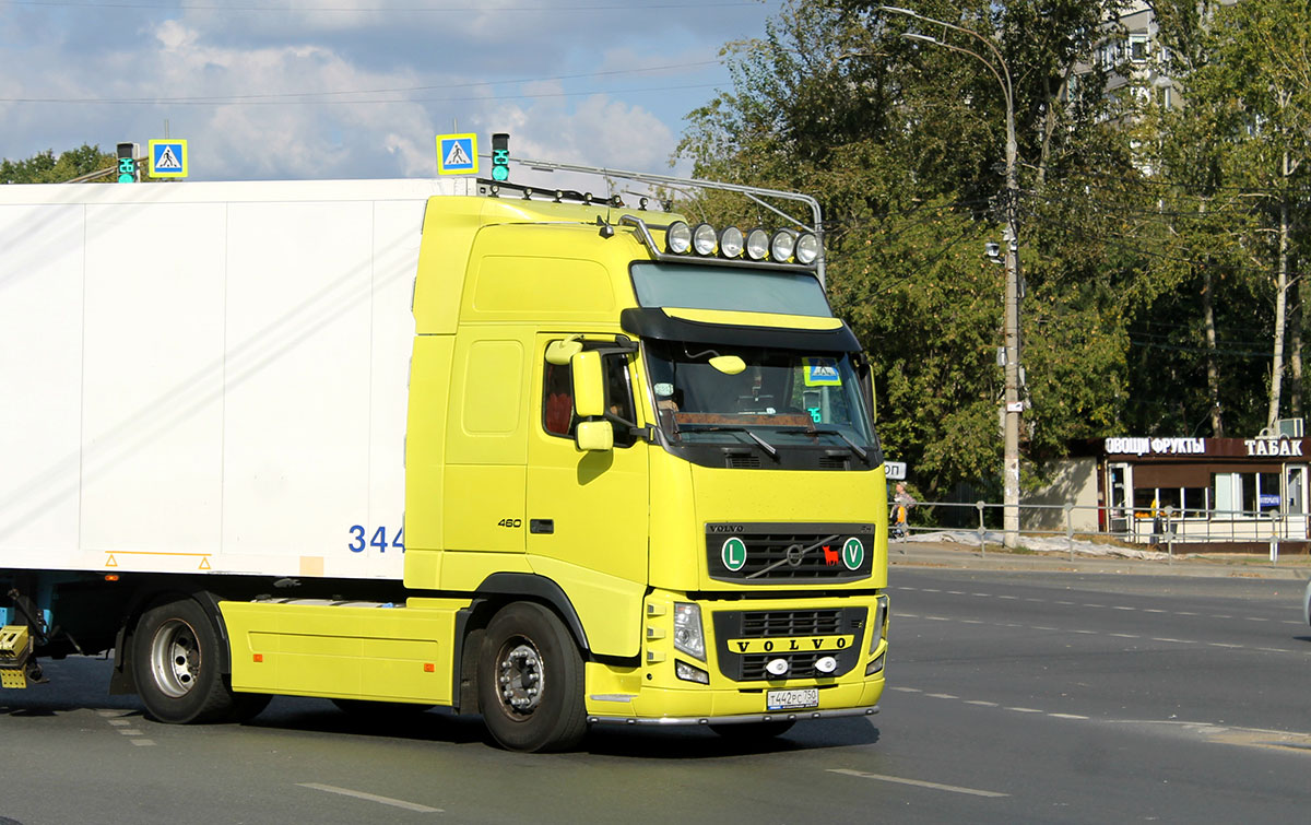 Московская область, № Т 442 РС 750 — Volvo ('2008) FH.460