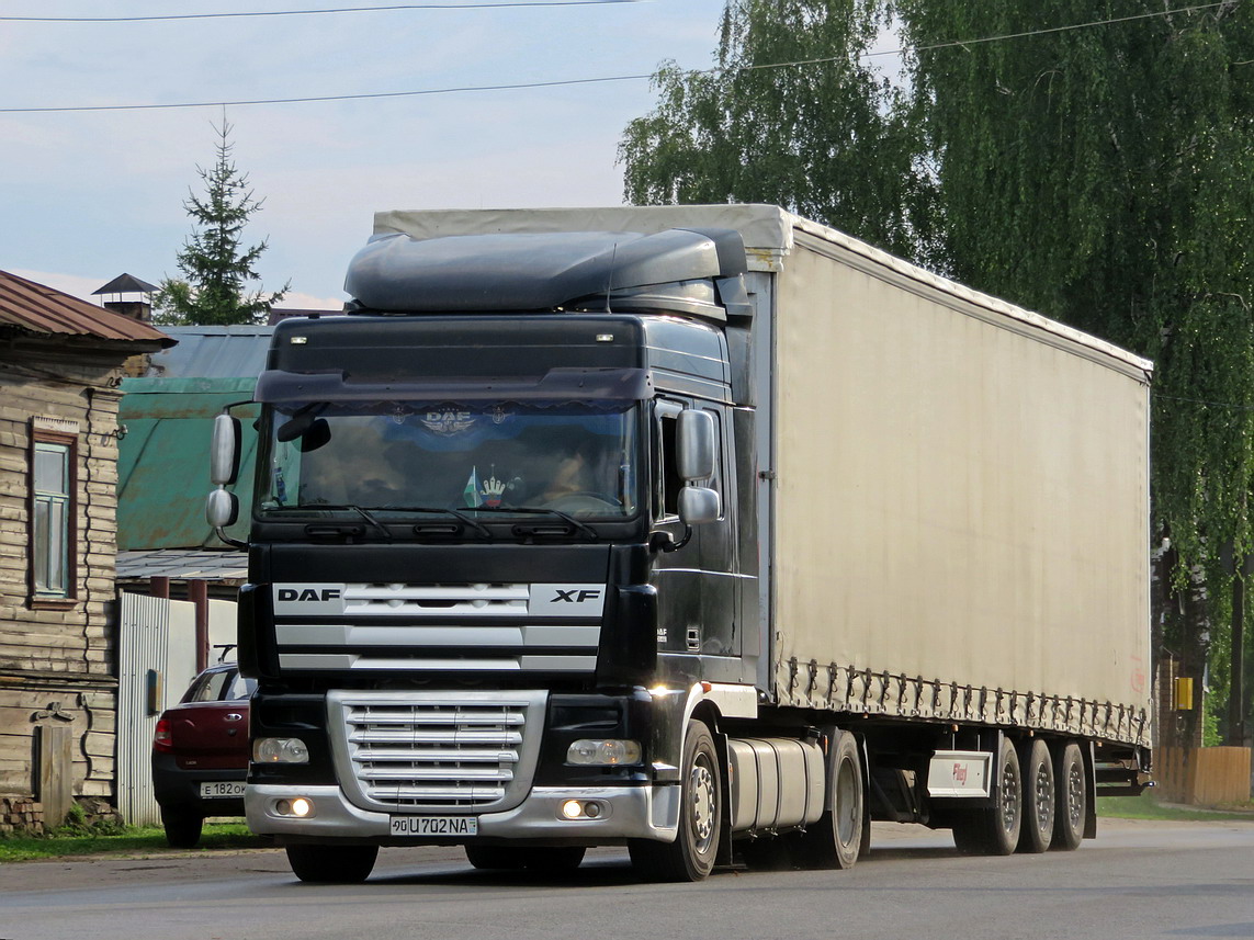 Узбекистан, № 90 U 702 NA — DAF XF105 FT