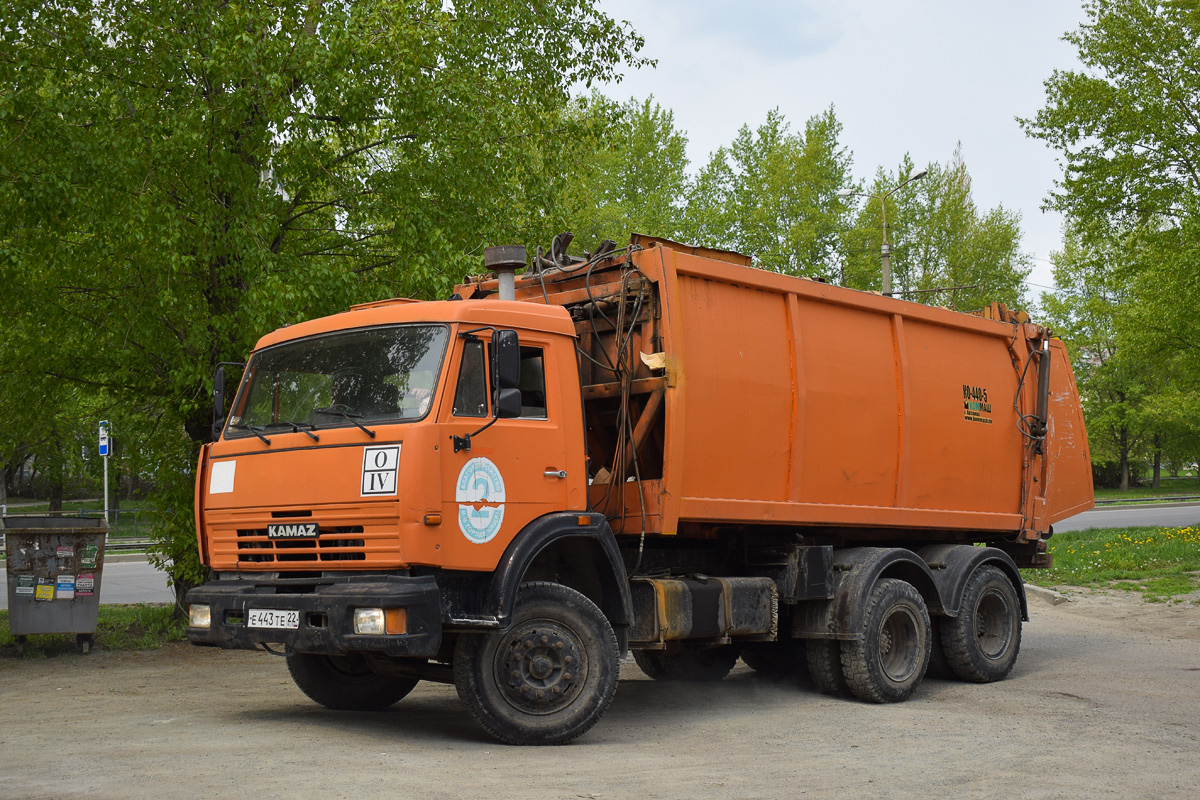 Алтайский край, № Е 443 ТЕ 22 — КамАЗ-53215-15 [53215R]