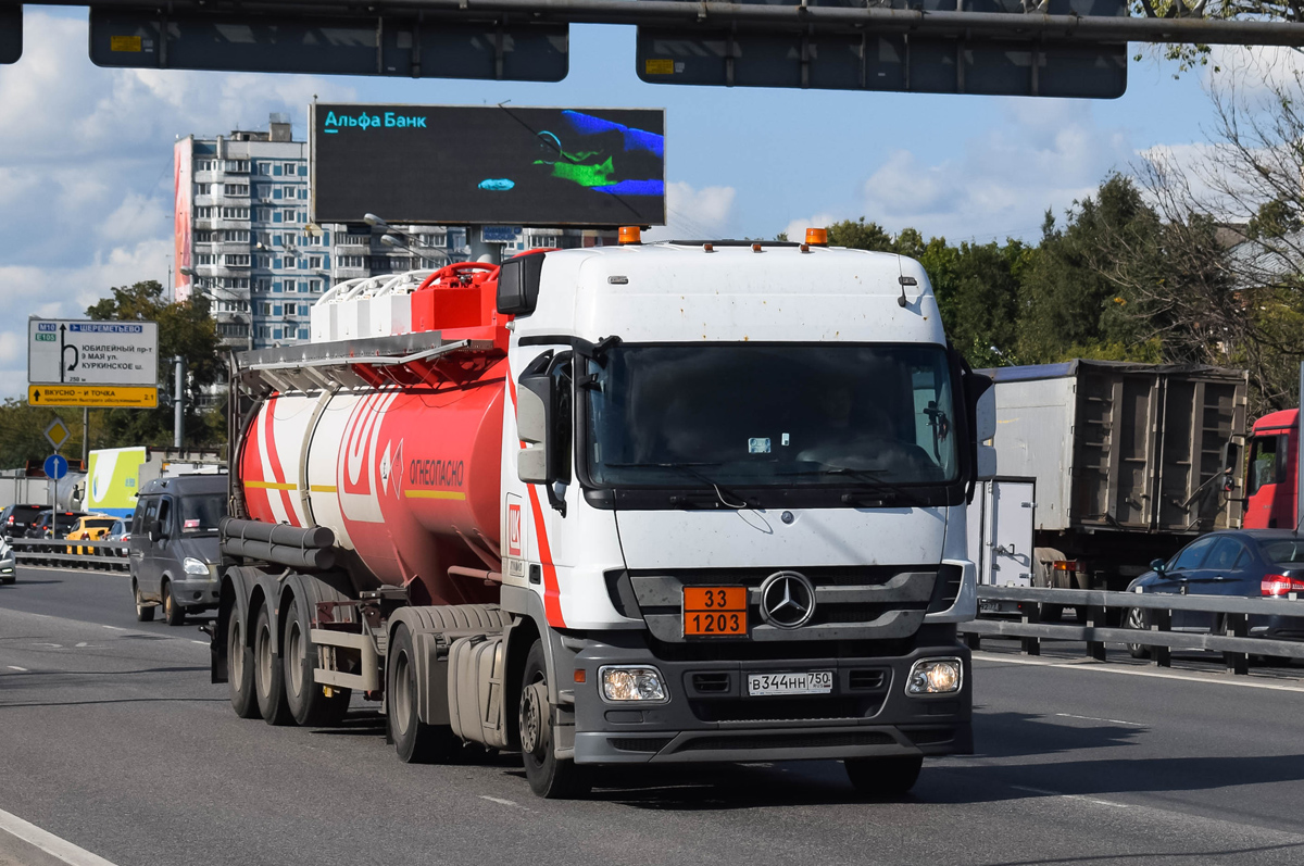 Москва, № В 344 НН 750 — Mercedes-Benz Actros ('2009) 1844