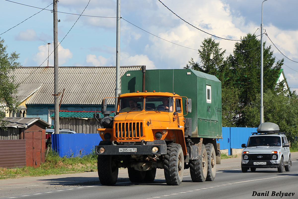 Коми, № Н 205 УЕ 11 — Урал-5557-40