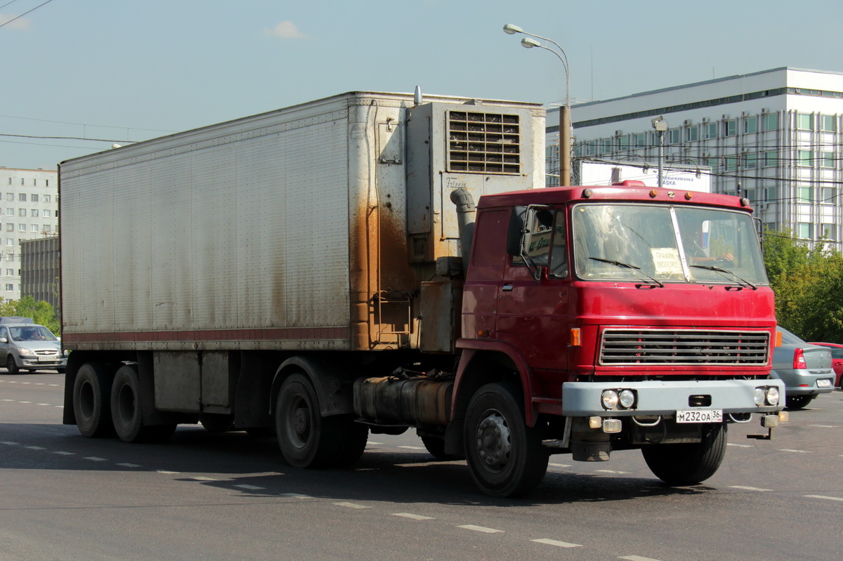 Воронежская область, № М 232 ОА 36 — Škoda-LIAZ 110