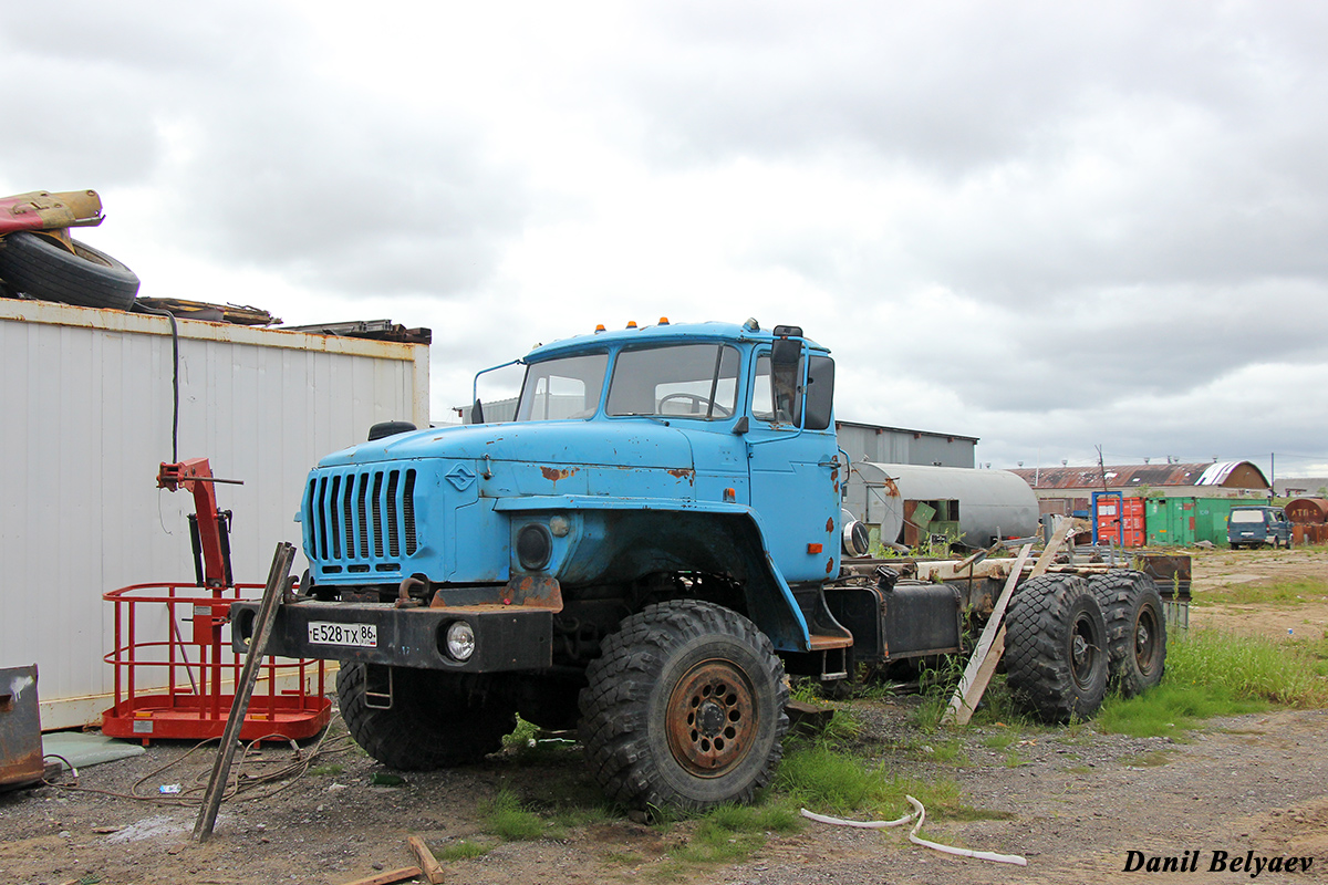 Ненецкий автономный округ, № Е 528 ТХ 86 — Урал-4320-40