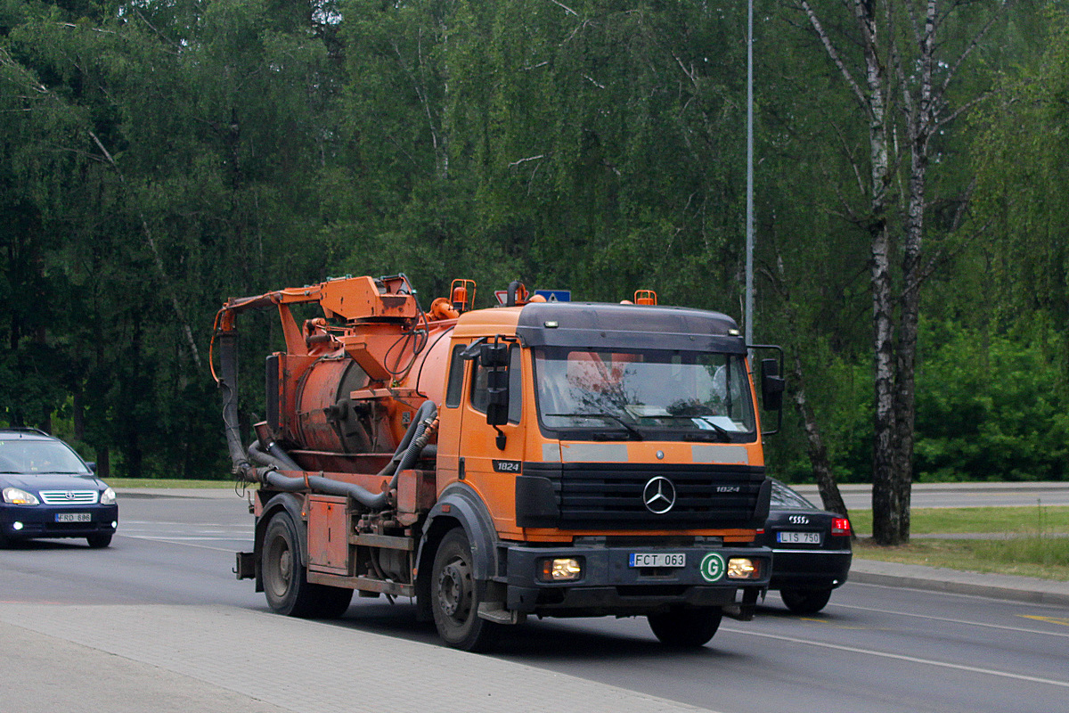 Литва, № FCT 063 — Mercedes-Benz SK 1824