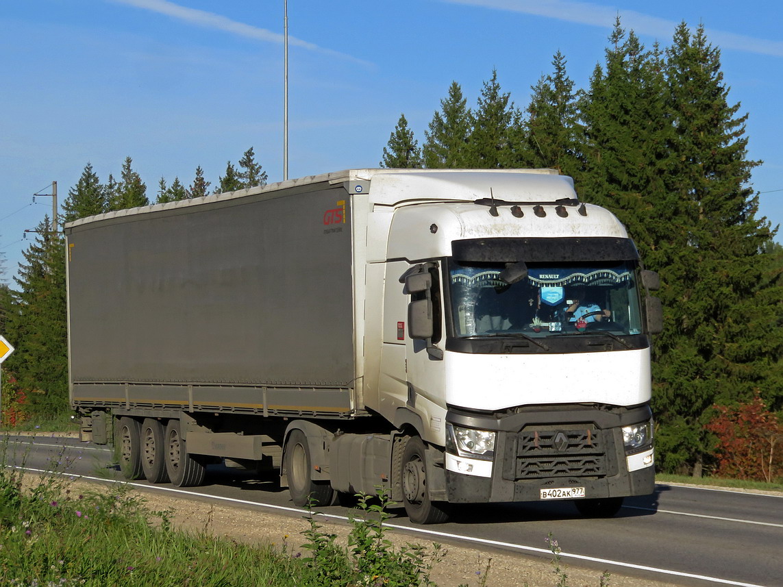 Москва, № В 402 АК 977 — Renault T-Series ('2013)