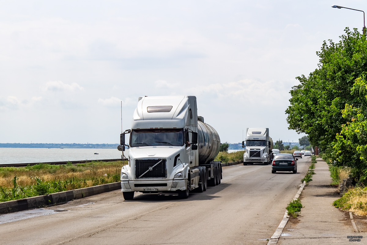 Ставропольский край, № С 499 УУ 26 — Volvo VNL780