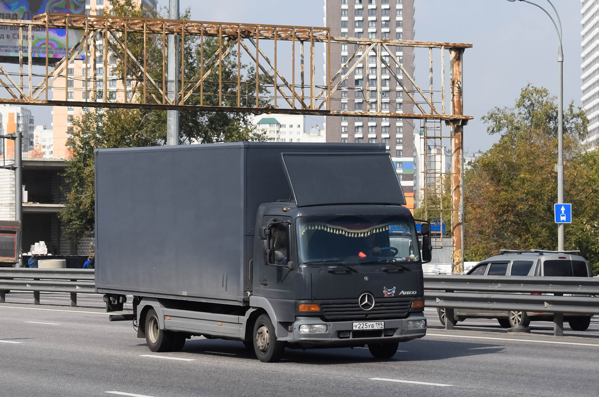 Москва, № У 225 УВ 199 — Mercedes-Benz Atego 815