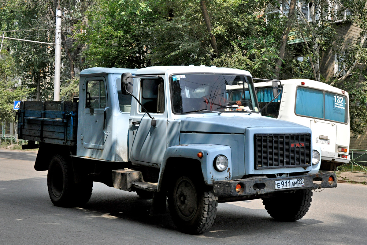 Алтайский край, № Е 911 АМ 22 — ГАЗ-3306