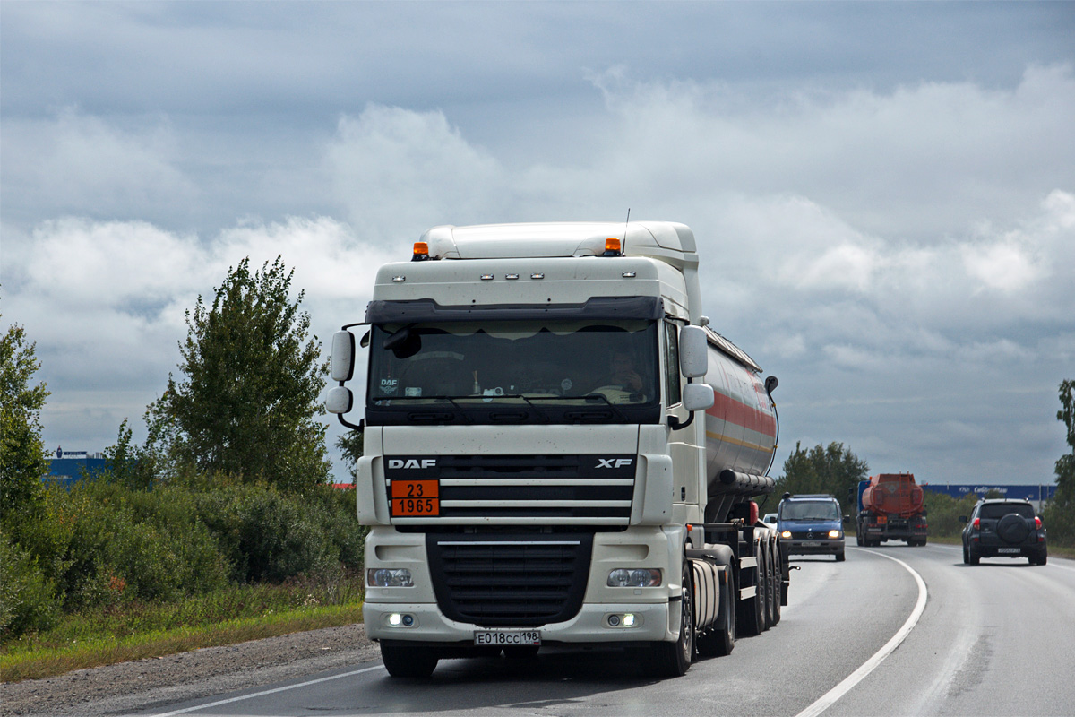 Санкт-Петербург, № Е 018 СС 198 — DAF XF105 FT