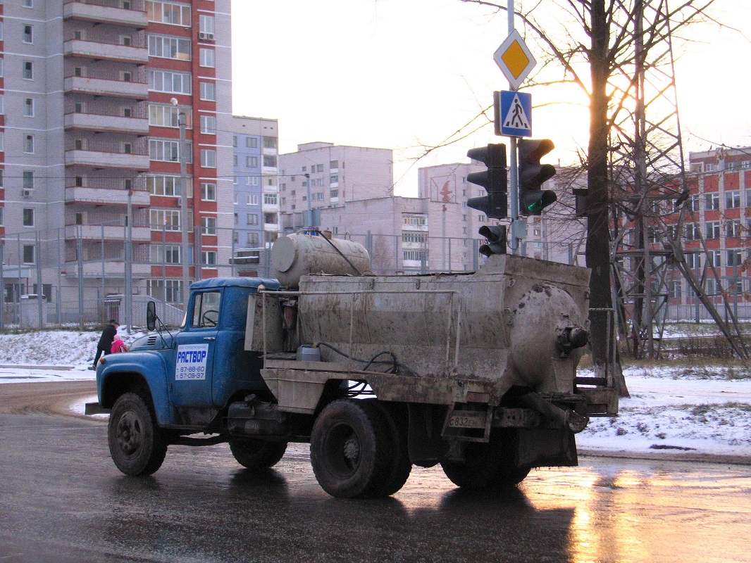 Удмуртия, № С 832 ЕМ 18 — ЗИЛ-130 (общая модель)