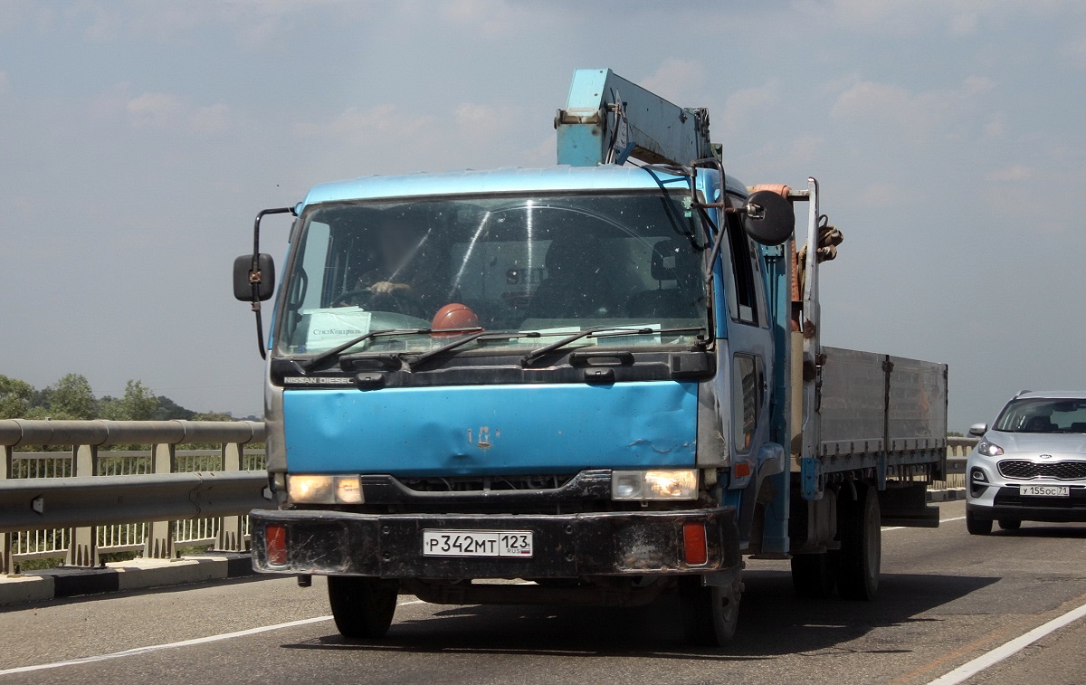 Краснодарский край, № Р 342 МТ 123 — Nissan Diesel Condor